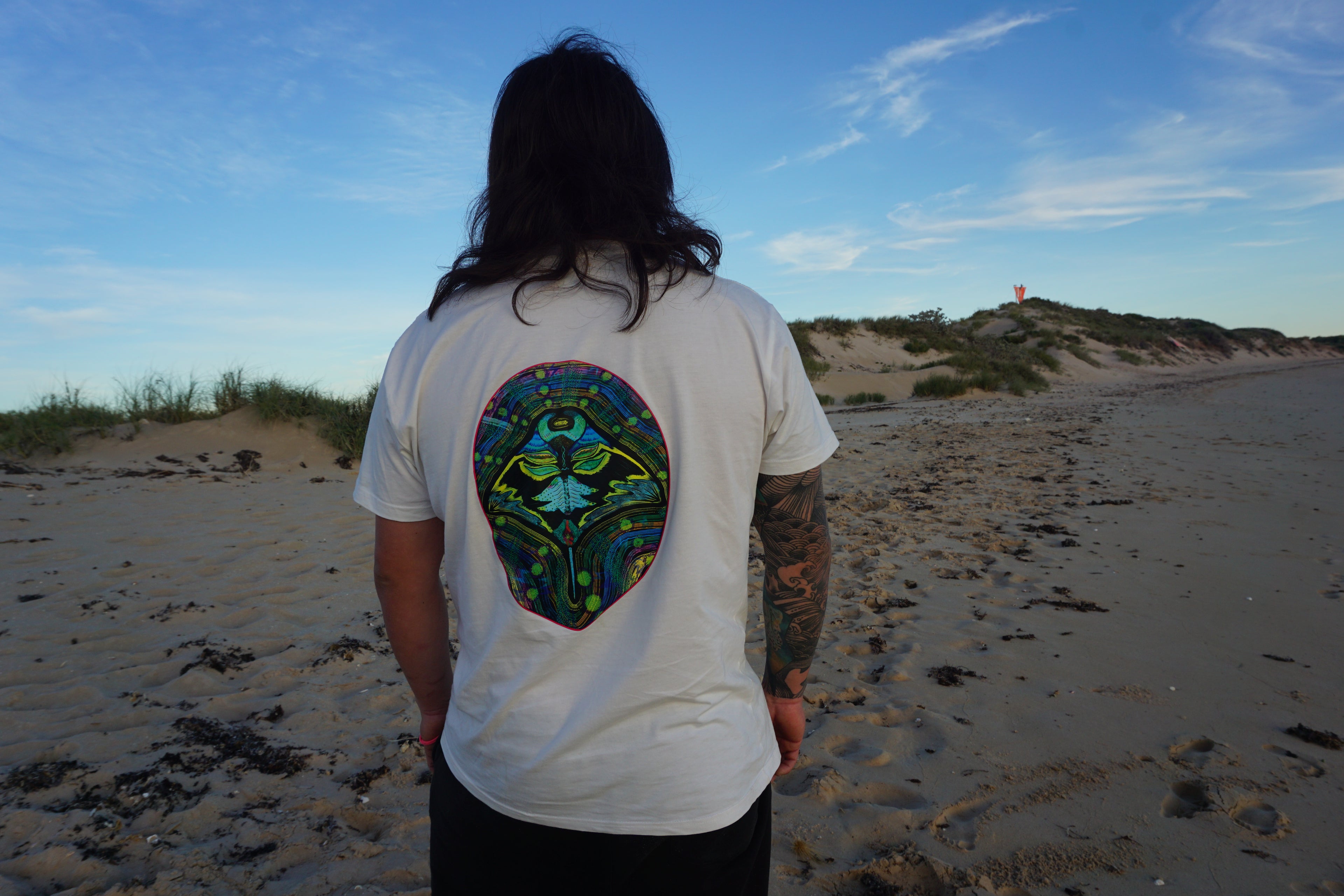 Altiplano Manta Ray tee worn on the beach